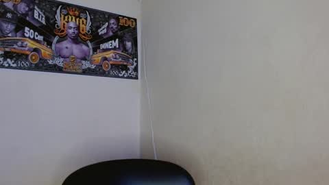 hazlan_420 online show from 9, 9, 2025