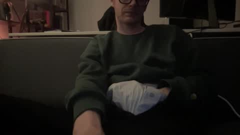 Snapshot of hchappel19 chatting on 7, 10, 2025 hchappel19 online show from 7, 10, 2025