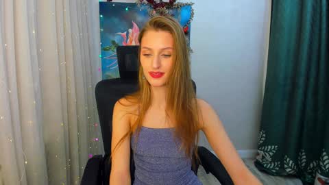 Snapshot of heartedlove_1 chatting on 12, 12, 2024 heartedlove_1 online show from 12, 12, 2024