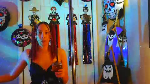 Heavenllyy online show from 1, 11, 2025