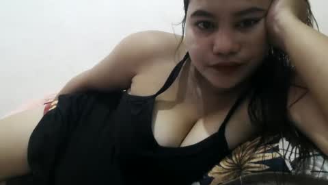 heavenlyeyes69 online show from 4, 4, 2026