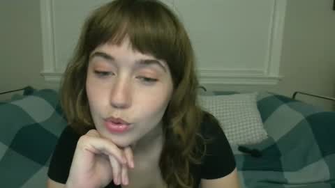 Snapshot of heavenlysiren chatting on 18, 4, 2026 heavenlysiren online show from 18, 4, 2026