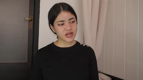 Snapshot of hecate333 chatting on 20, 2, 2025 hecate333 online show from 20, 2, 2025