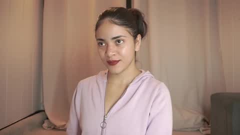 Snapshot of hecate333 chatting on 12, 10, 2025 hecate333 online show from 12, 10, 2025