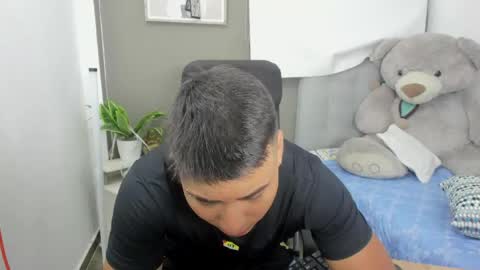 Snapshot of hector_18_ chatting on 29, 5, 2026 18 online show from 29, 5, 2026