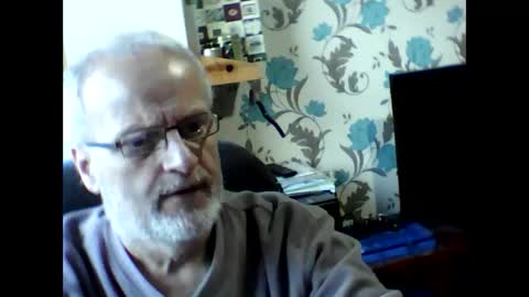 Snapshot of hedgehog61 chatting on 2, 11, 2025 hedgehog61 online show from 2, 11, 2025