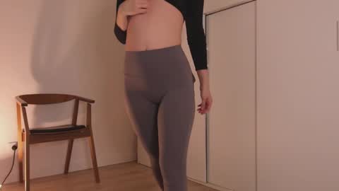 Snapshot of hee_jeen chatting on 20, 12, 2024 Jeen online show from 20, 12, 2024