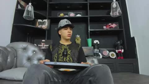 Snapshot of heellboy_ chatting on 15, 10, 2025 heellboy_ online show from 15, 10, 2025