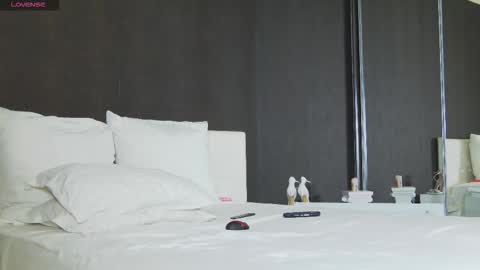 Helen online show from 15, 10, 2025