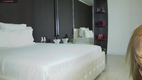 Helen online show from 4, 11, 2025