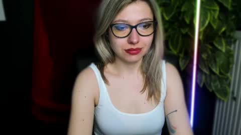 Snapshot of heidi_pleasure chatting on 21, 4, 2026 Heidi online show from 21, 4, 2026