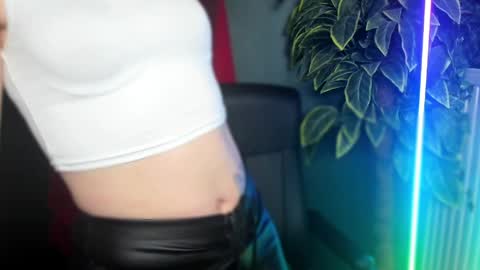 Snapshot of heidi_pleasure chatting on 23, 4, 2026 Heidi online show from 23, 4, 2026