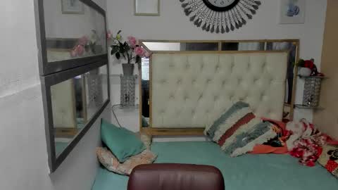 heiker_ online show from 3, 11, 2025