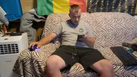 xxScubaStevexx online show from 5, 7, 2026