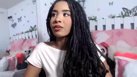 Snapshot of hela_sexy_xx chatting on 28, 5, 2026 hella online show from 28, 5, 2026