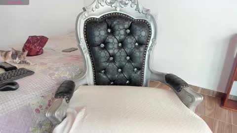 Hela   Independent model online show from 30, 11, 2025