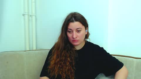 helen_adams_ online show from 16, 12, 2024