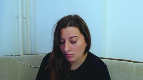 helen_adams_ online show from 8, 1, 2025