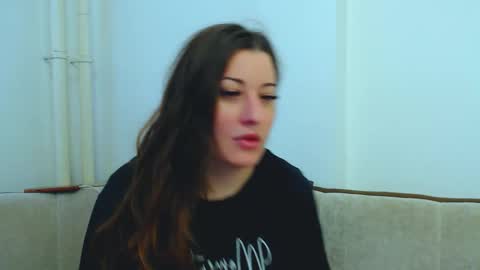 helen_adams_ online show from 10, 3, 2025