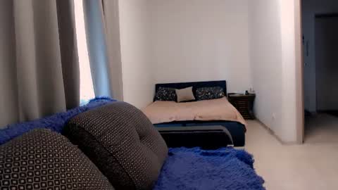 helen_adams_ online show from 18, 6, 2026