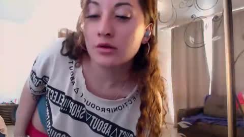 helen_adams_ online show from 24, 6, 2026