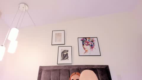 Helen  online show from 21, 1, 2025