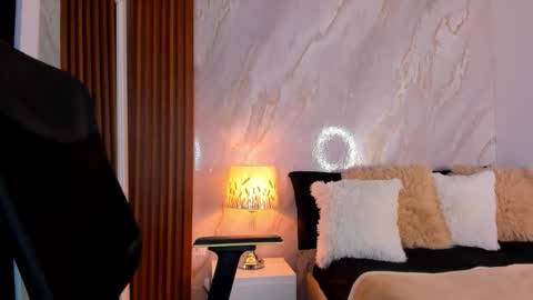 Helena Santos  online show from 8, 1, 2026