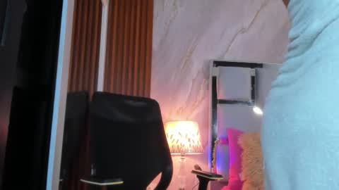 Snapshot of helena_santos01 chatting on 20, 6, 2026 Helena Santos online show from 20, 6, 2026