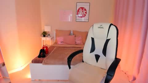 Snapshot of helenaregal chatting on 5, 11, 2025 Helena online show from 5, 11, 2025