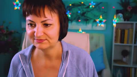 Snapshot of helenbeler chatting on 11, 9, 2025 helenbeler online show from 11, 9, 2025