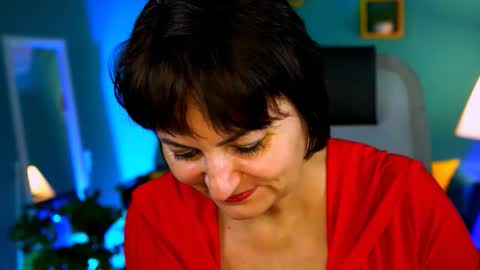 Snapshot of helenbeler chatting on 6, 11, 2025 helenbeler online show from 6, 11, 2025