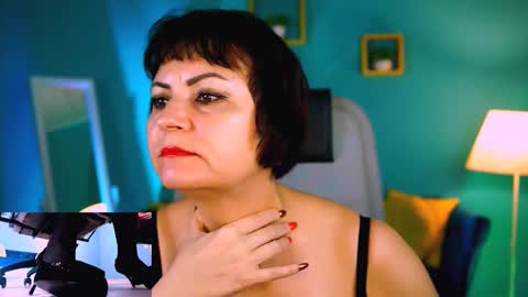 Snapshot of helenbeler chatting on 18, 11, 2025 helenbeler online show from 18, 11, 2025