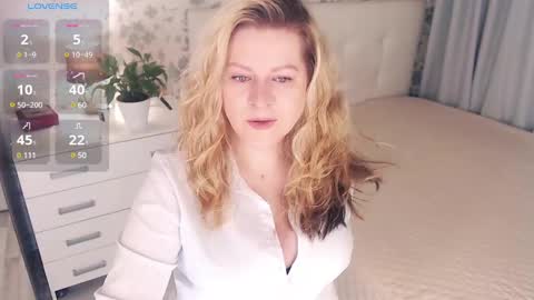 Helena Bonham online show from 30, 1, 2025