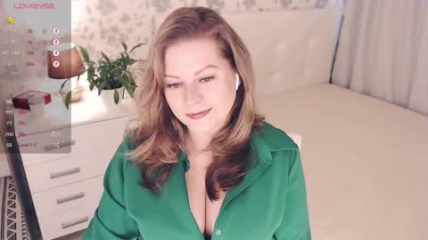 Helena Bonham online show from 11, 9, 2025