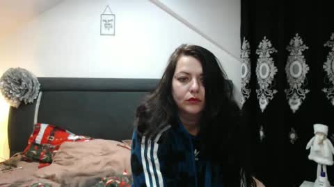 Snapshot of helenhh chatting on 28, 12, 2024 helenhh online show from 28, 12, 2024