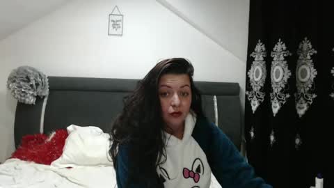 Snapshot of helenhh chatting on 11, 2, 2025 helenhh online show from 11, 2, 2025