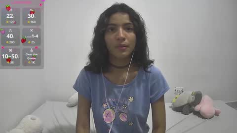 Helia Transfem and Amy online show from 12, 1, 2025