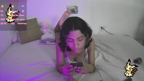 Helia Transfem and Amy online show from 27, 1, 2025