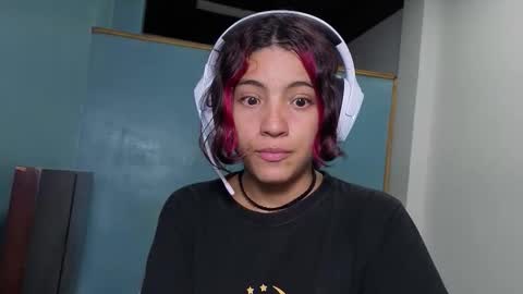 Helia Transfem and Amy online show from 24, 9, 2025