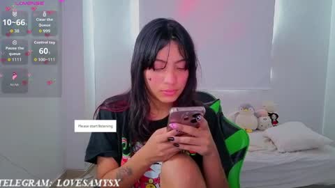 Helia Transfem and Amy online show from 15, 4, 2026