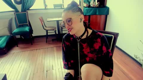 Heliconia online show from 22, 10, 2025