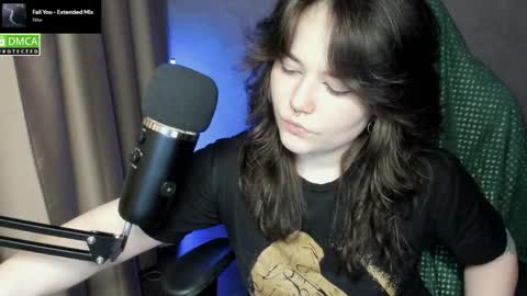 Red online show from 3, 4, 2026