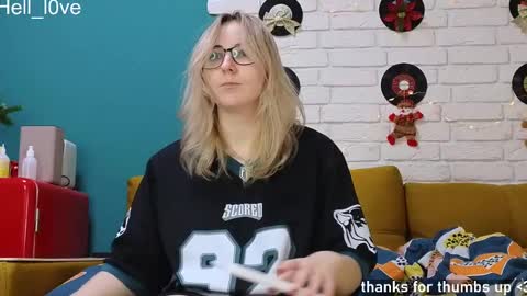 Snapshot of hell_l0ve chatting on 1, 1, 2025 Anastasiia online show from 1, 1, 2025