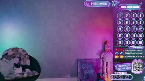 Snapshot of hell_on_heels_ chatting on 14, 6, 2026 - show loyalty and subscribe - online show from 14, 6, 2026