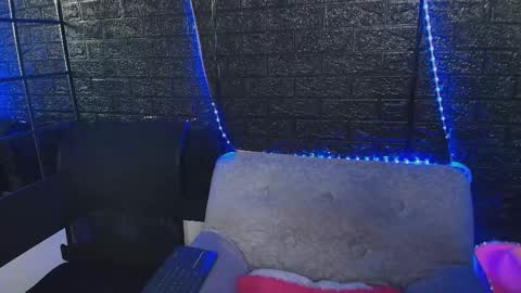 H E L L   AND  D A N T E online show from 10, 11, 2025