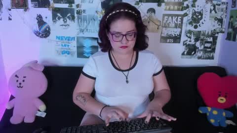 Snapshot of hellen21rose chatting on 19, 5, 2026 hellen online show from 19, 5, 2026