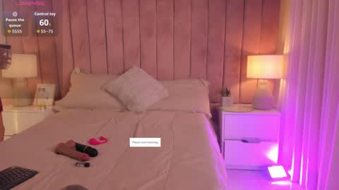 Snapshot of hellen_mckenzie chatting on 24, 9, 2025 hellen_mckenzie online show from 24, 9, 2025