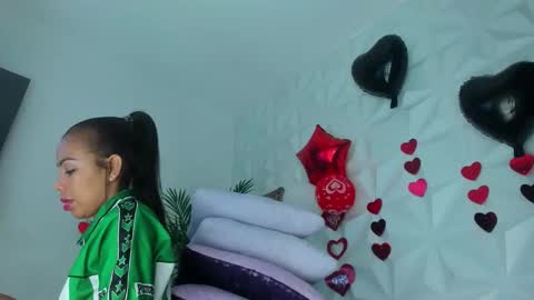 hellen     online show from 4, 3, 2026