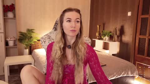 Snapshot of hello_lisha chatting on 23, 4, 2026 Alisia Monday to Friday from 10 am to 4 pm GMT 2 online show from 23, 4, 2026