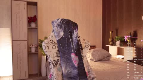 Snapshot of hello_lisha chatting on 19, 5, 2026 Alisia Monday to Friday from 10 am to 4 pm GMT 2 online show from 19, 5, 2026